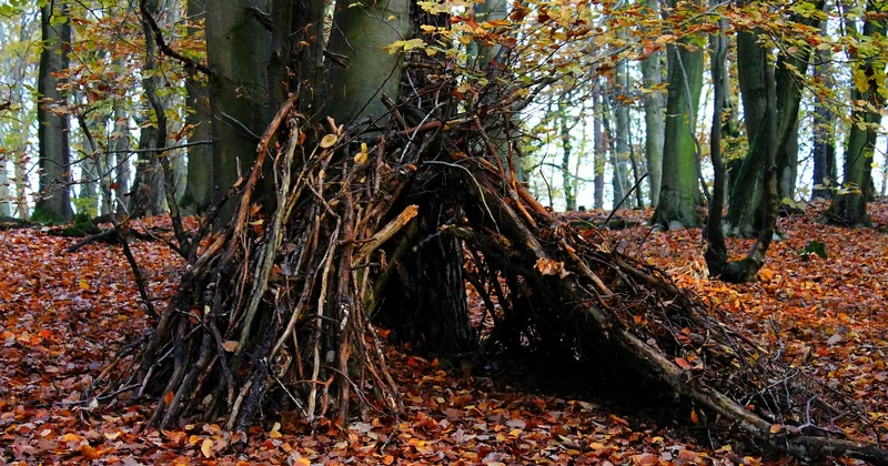 Les règles du bivouac au bord de l’eau : ce que personne ne vous dit